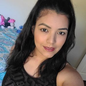 Meet your Posher, Cecilia